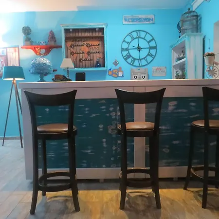 Mai̇ Bed & Breakfast Çeşme