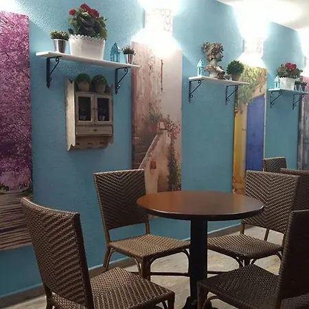 Mai̇ Bed & Breakfast