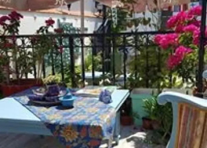 Mai̇ Alojamento de Acomodação e Pequeno-almoço