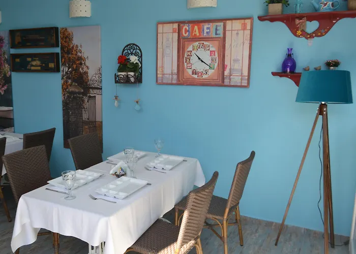 Alojamento de Acomodação e Pequeno-almoço Mai̇ Çeşme